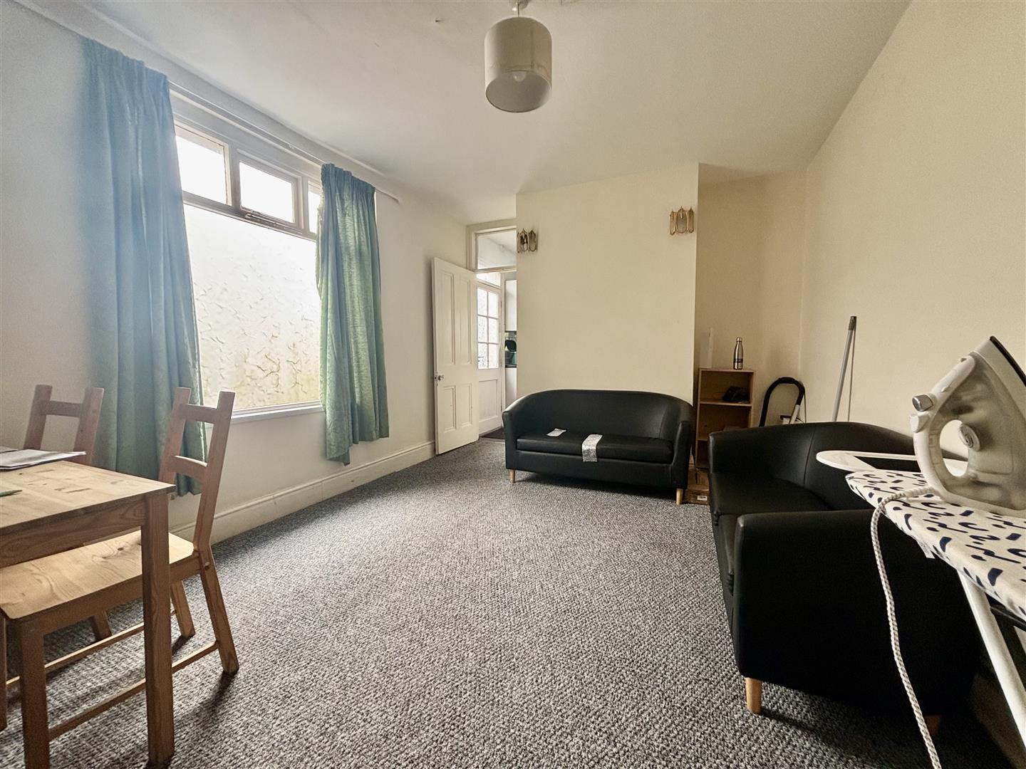Knoll Avenue, Uplands, Swansea, SA2 0JE